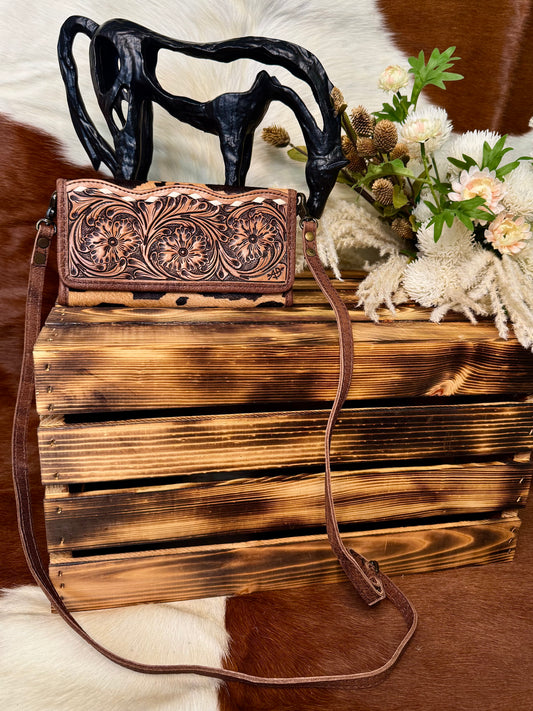 Cheetah Crossbody Wristlet