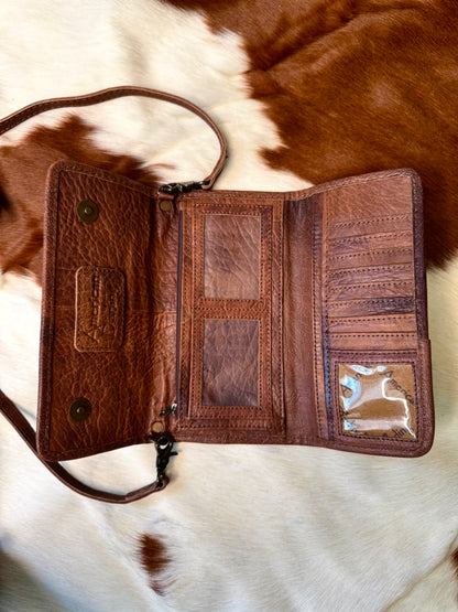 Cheetah Crossbody Wristlet