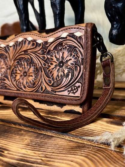 Cheetah Crossbody Wristlet